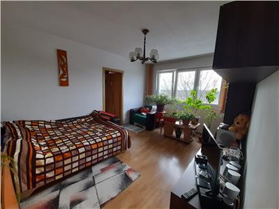 Vanzare apartament 2 camere, zona Eremia Grigorescu (ID 684)