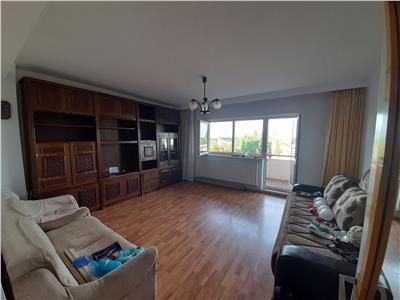 Vanzare apartament 3 camere, 2 bai, zona Democratiei (ID 722)
