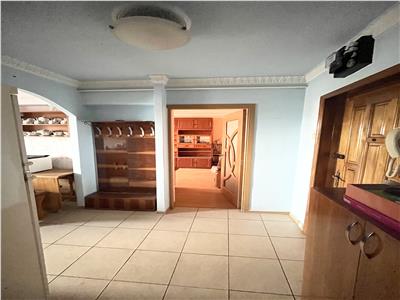 Vanzare apartament 2 cam. Bd. Bucuresti