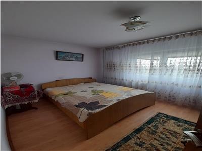 Apartament 3 camere/2 bai in Cartier 9 Mai