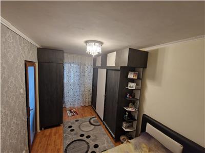 Apartament 3 camere in Mizil