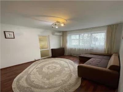 Apartament de vanzare 3 camere zona Mihai Bravu