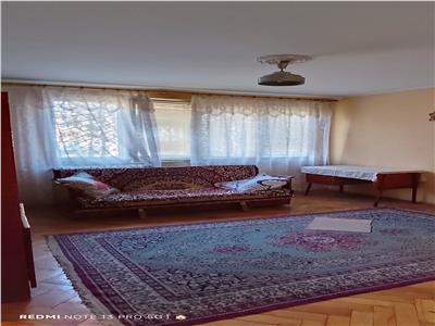 Apartament 3 camere zona Nord-Cameliei