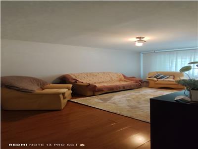 Apartament 3 camere zona 9 Mai