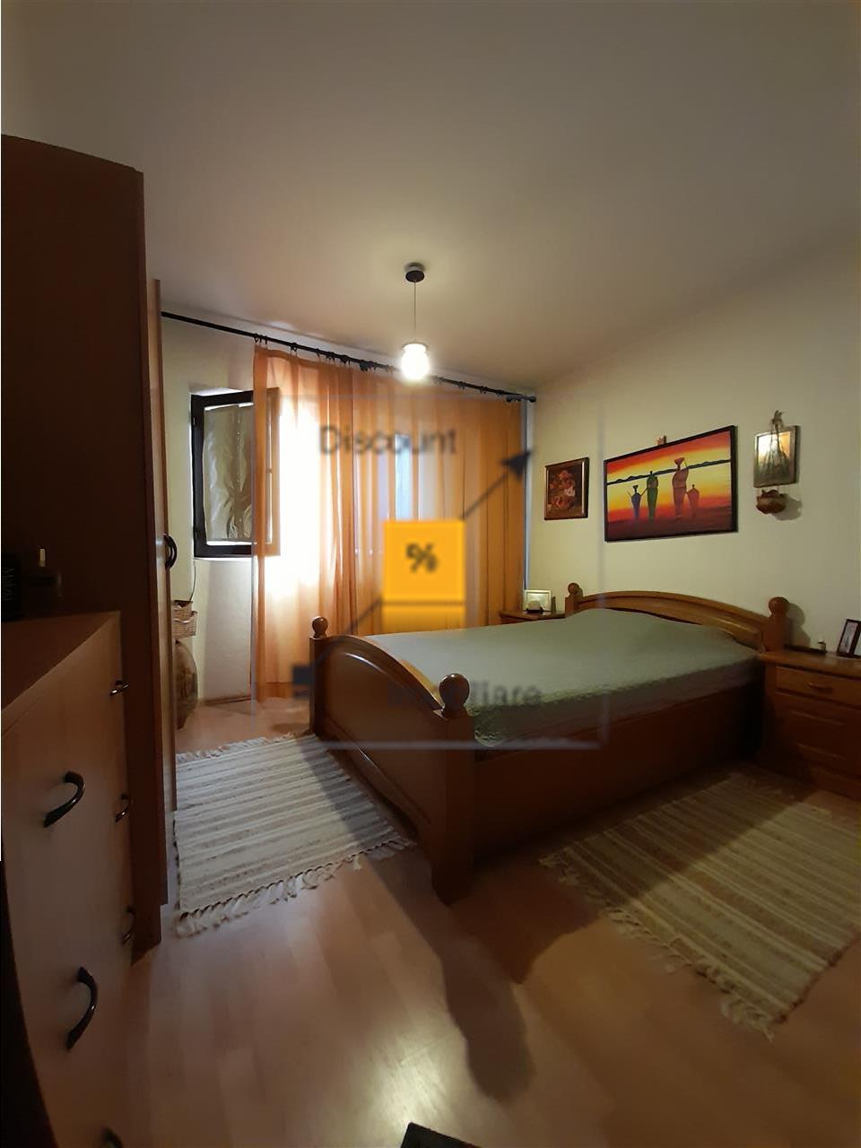Apartament 2 camere b-dul Bucuresti