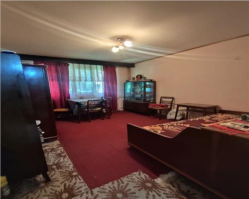 Apartament 2 camere zona Vest-Lamaita