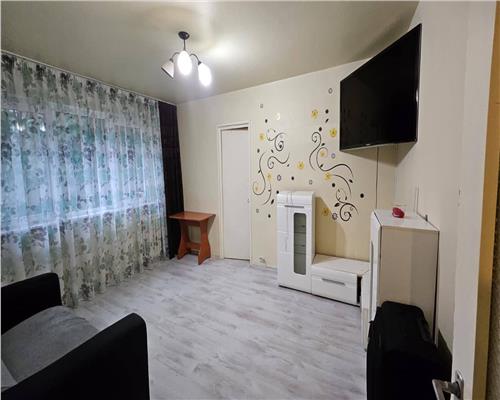 Apartament 2 camere zona Malu Rosu