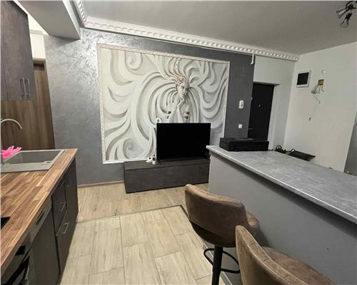 Apartament 3  camere zona Republicii