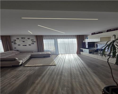 Apartament 3 camere/2bai in cartier Albert